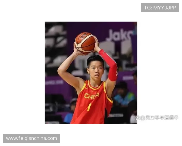 中国篮球队冲击奥运资格赛胜利 战术调整助力年轻球员崭露头角