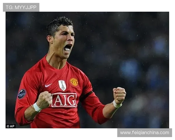 C罗回归曼联引热议 球迷期待再次共赴辉煌之路