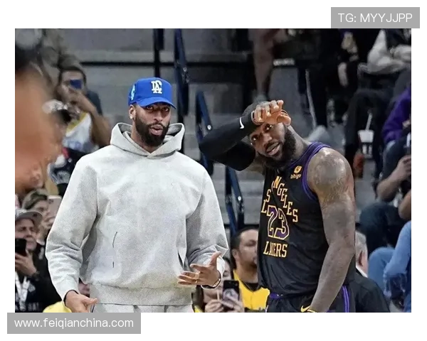 湖人队新赛季阵容曝光 詹姆斯与戴维斯携手冲击总冠军